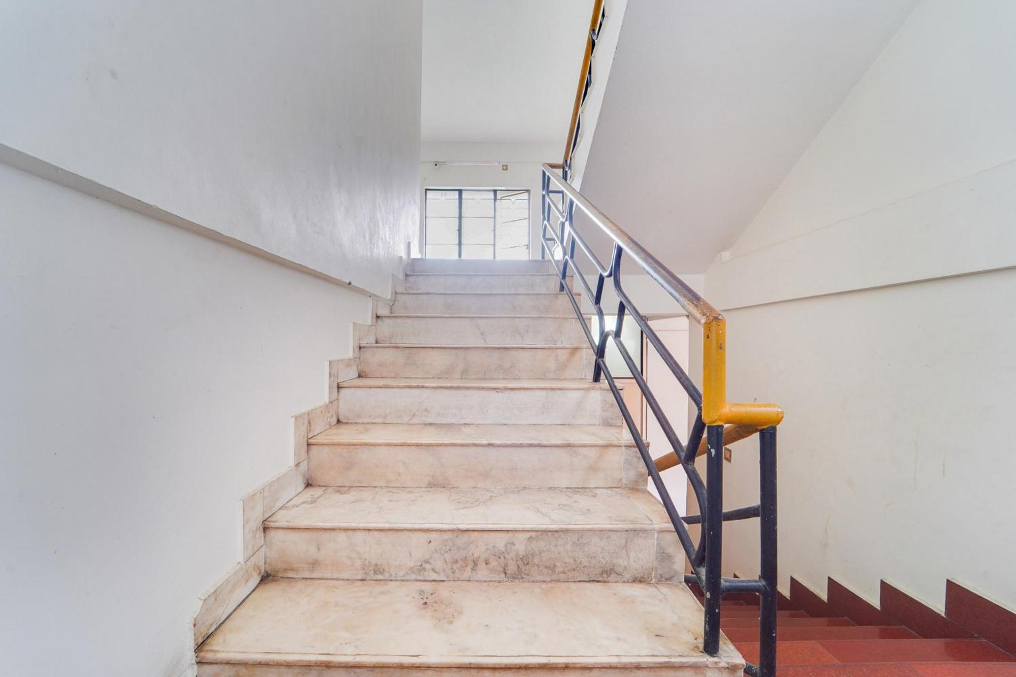 Hotel O Sai Tourist Home Thiruvananthapuram Екстериор снимка